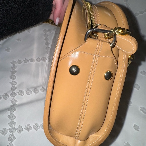 A.P.C. Demi Lune Bag with Chain Strap Patent Leather Beige APC - Picture 9 of 11